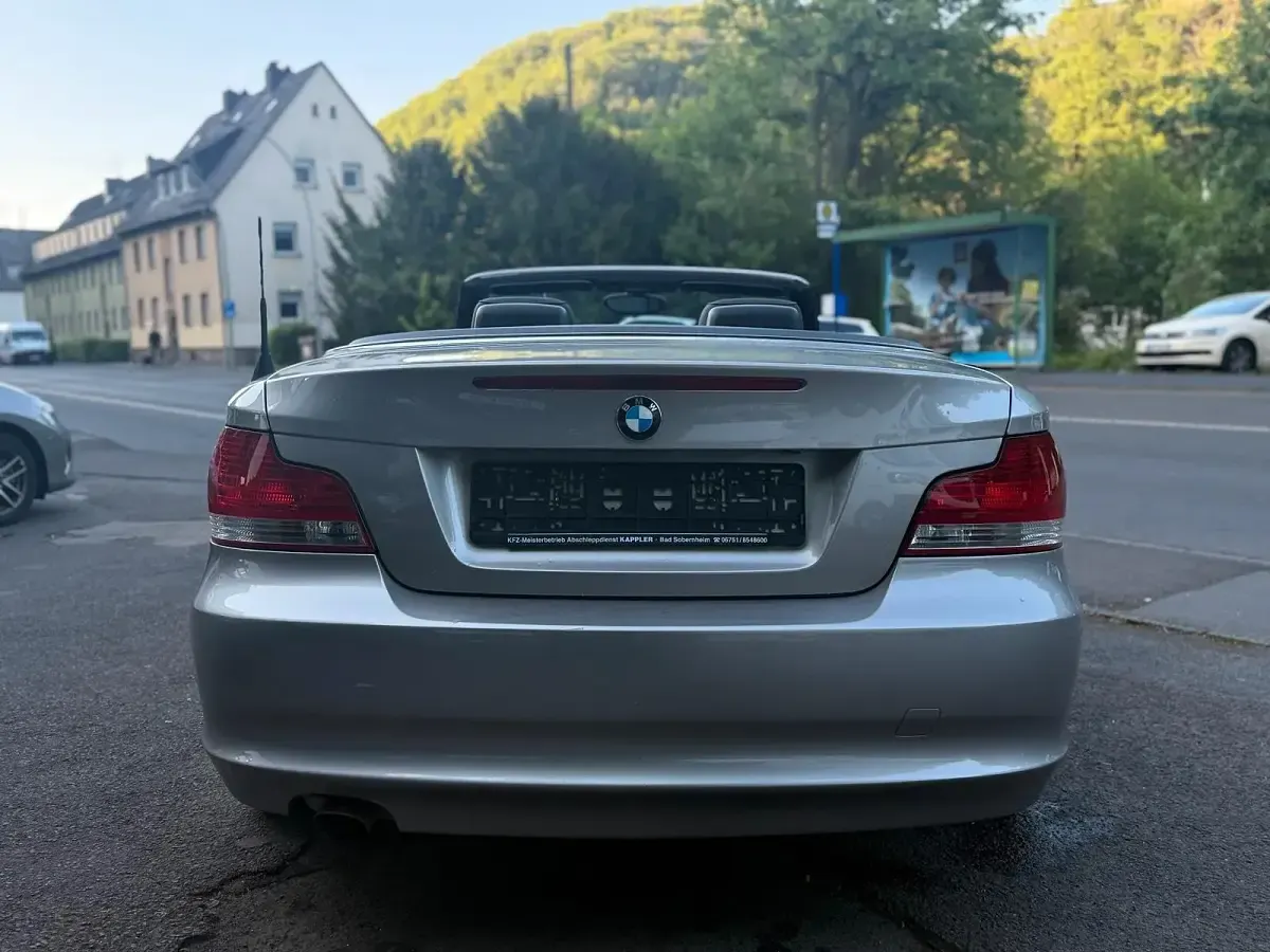 Używany BMW 120 Cabriolet 140 KM (102 kW) 2008 Szary Kabriolet
