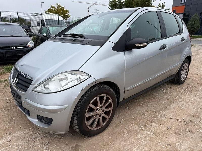 Silber Gebraucht 2006 Mercedes A150 Classic Limousine | 750 € (Superpreis) - Bild 1/4