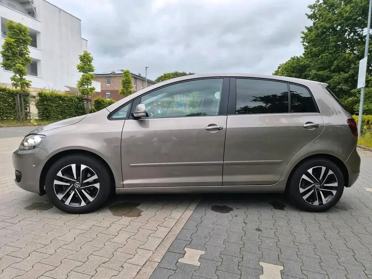 Gebraucht VW Golf Plus 122 PS (89 kW) 2009 Braun Van / Kleinbus