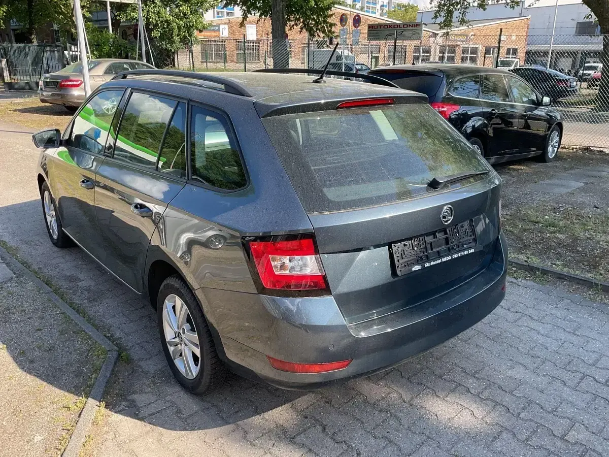 Gebraucht Skoda Fabia Ambition 75 PS (55 kW) 2019 Grau Kleinwagen