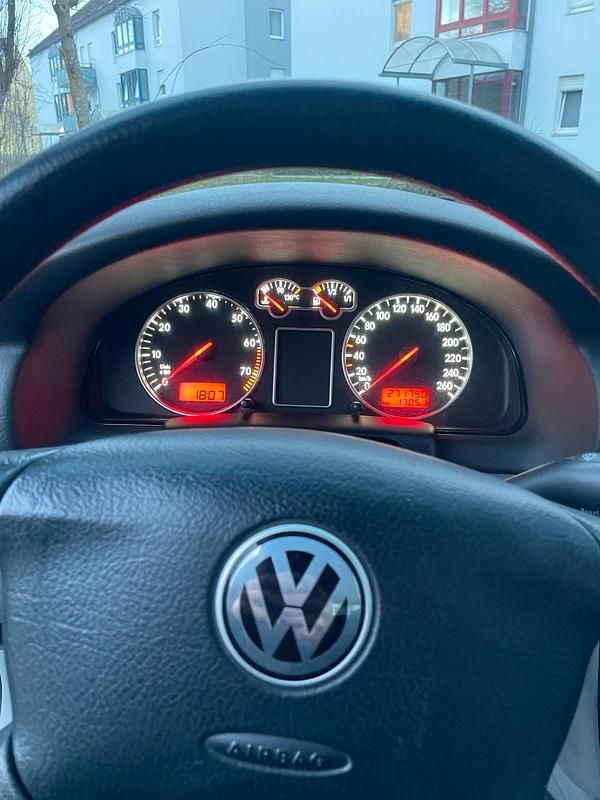 Gebraucht VW Passat 150 PS (110 kW) 1997 Blau Limousine