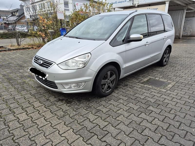 Silber Gebraucht 2012 Ford Galaxy Van / Kleinbus | 5.750 € (Guter Preis) - Bild 1/4