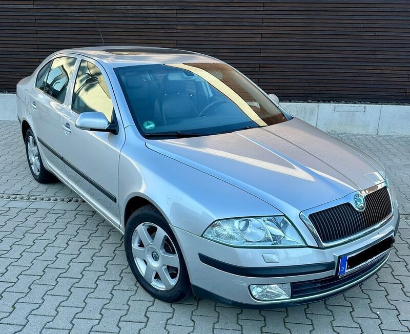 Silber Gebraucht 2006 Skoda Octavia Elegance Limousine | 2.950 € (Fairer Preis) - Bild 1/4