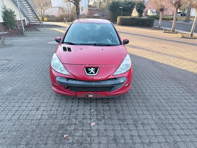 Rot Gebraucht 2009 Peugeot 206+ Kleinwagen | 1.000 € (Fairer Preis) - Bild 1/4