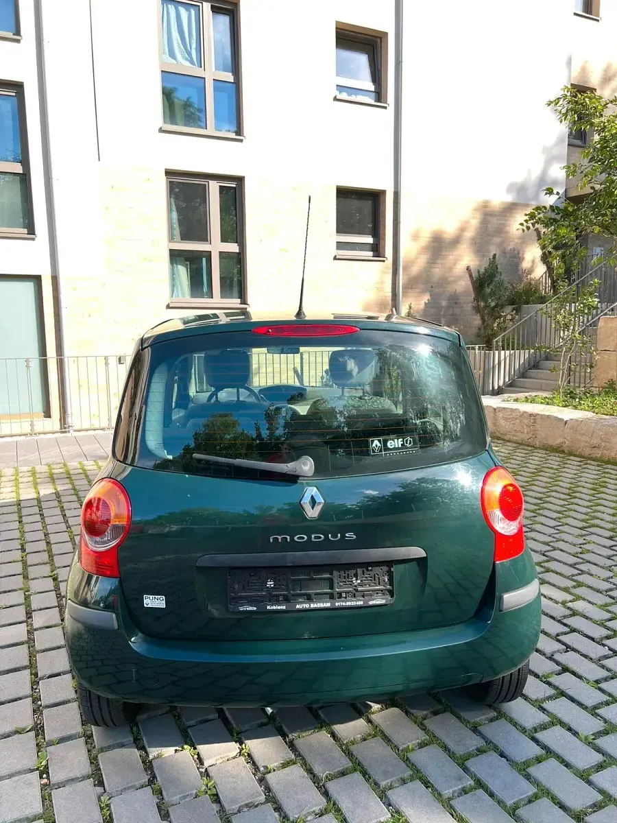 Gebraucht Renault Modus 75 PS (55 kW) 2004 Grün Van / Kleinbus