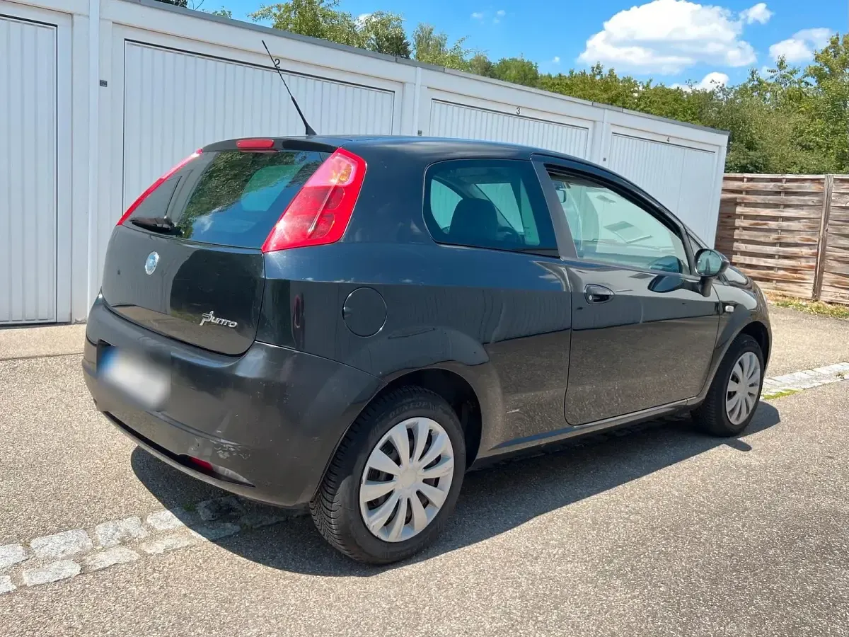 Gebraucht Fiat Grande Punto 77 PS (56 kW) 2007 Schwarz Kleinwagen