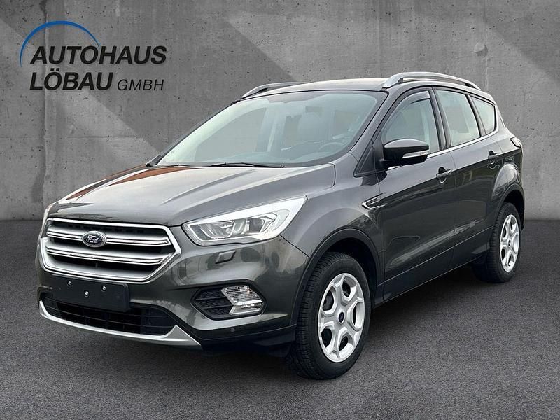 Gebraucht Ford Kuga Cool & Connect 150 PS (110 kW) 2019 Grau SUV