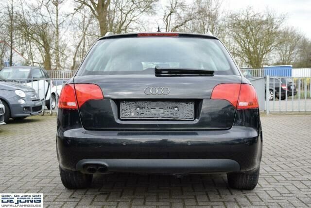 Gebraucht Audi A4 Sport 140 PS (102 kW) 2006 Schwarz metallic Kombi
