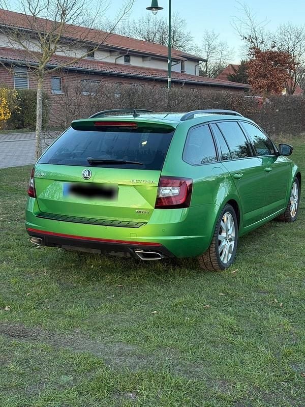 Gebraucht Skoda Octavia RS 184 PS (135 kW) 2018 Grün Kombi