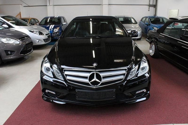 Gebraucht Mercedes E350 Avantgarde 231 PS (169 kW) 2010 Schwarz Cabrio