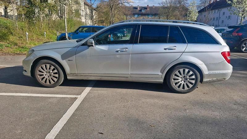Gebraucht Mercedes C200 184 PS (135 kW) 2011 Silber Kombi