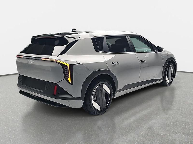 Neu Kia EV4 Earth 150 kW (204 PS) 2026 Wolfgrau metallic Limousine