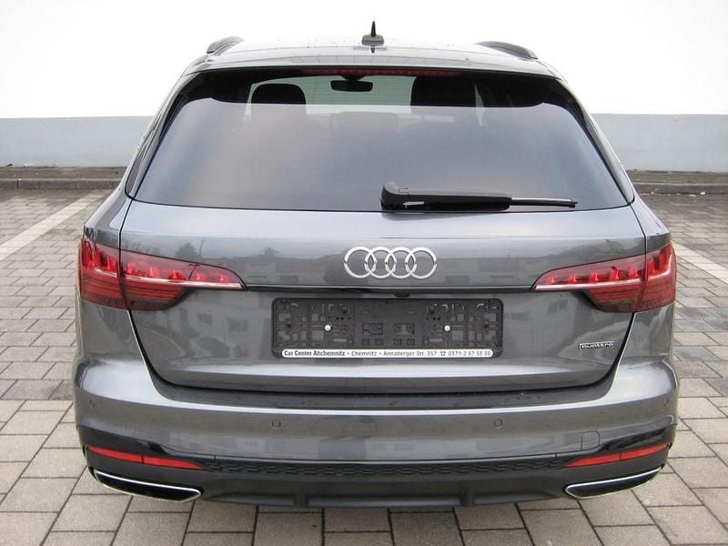Gebraucht Audi A4 S-Line 204 PS (150 kW) 2022 Grau Kombi