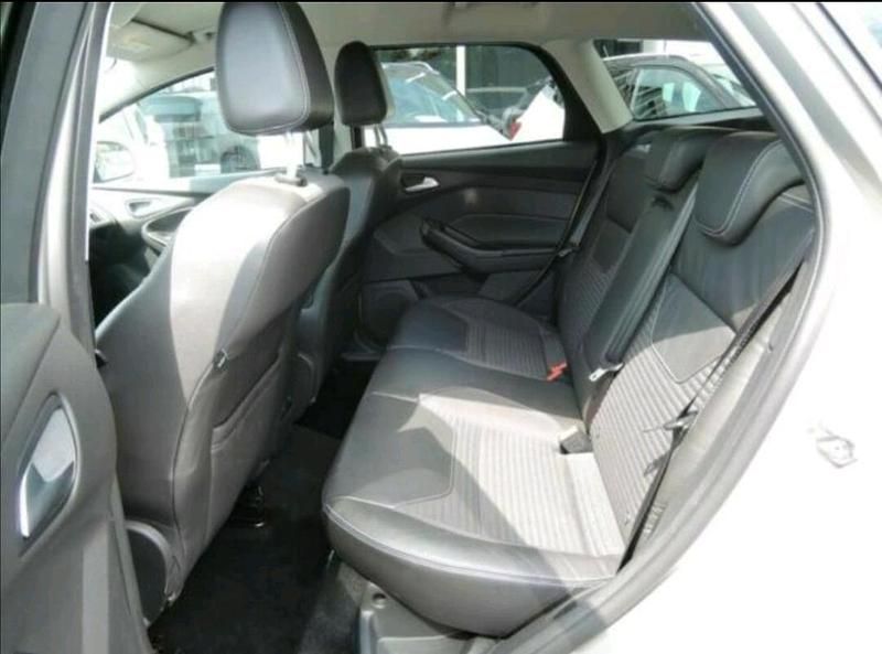 Gebraucht Ford Focus 116 PS (85 kW) 2016 Silber Kombi