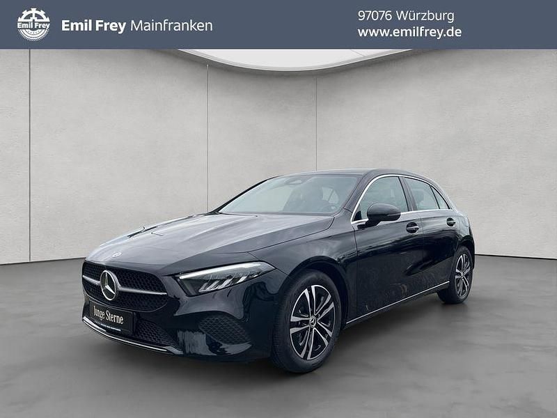 Schwarz Gebraucht 2024 Mercedes A180 Advanced Limousine | 26.390 € (Guter Preis) - Bild 1/4