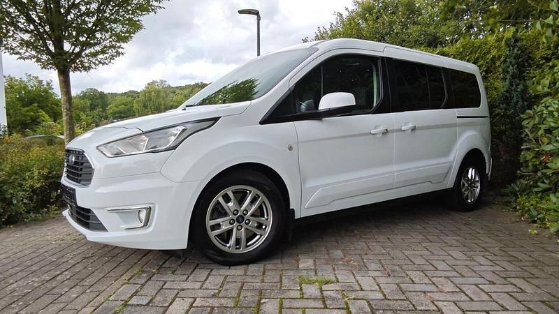 Weiß Gebraucht 2018 Ford Tourneo Connect Van / Kleinbus | 14.990 € (Guter Preis) - Bild 1/4
