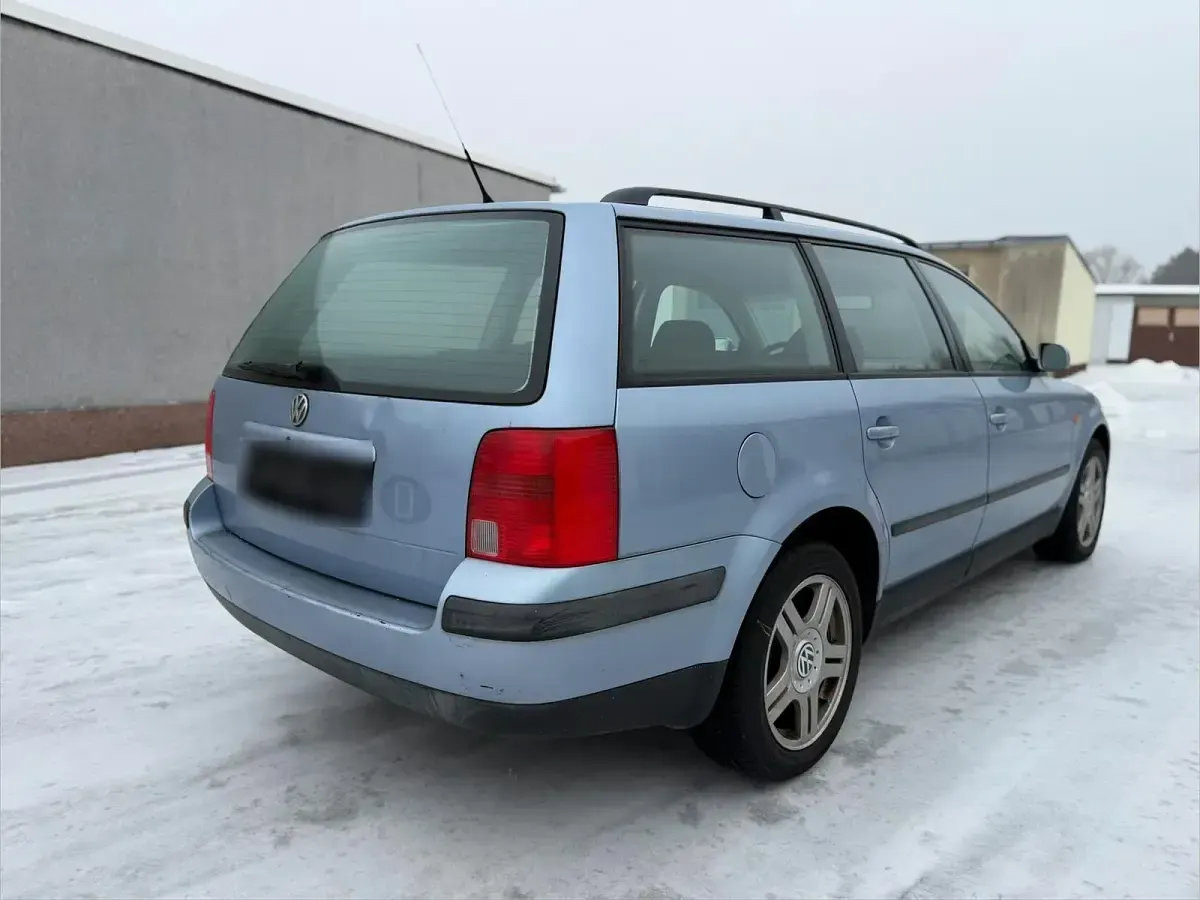 Gebraucht VW Passat 150 PS (110 kW) 1998 Blau Kombi