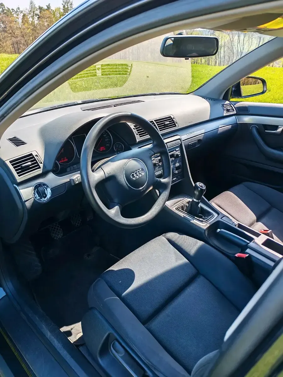 Usata Audi A4 131 CV (96 kW) 2003 Nero Station wagon