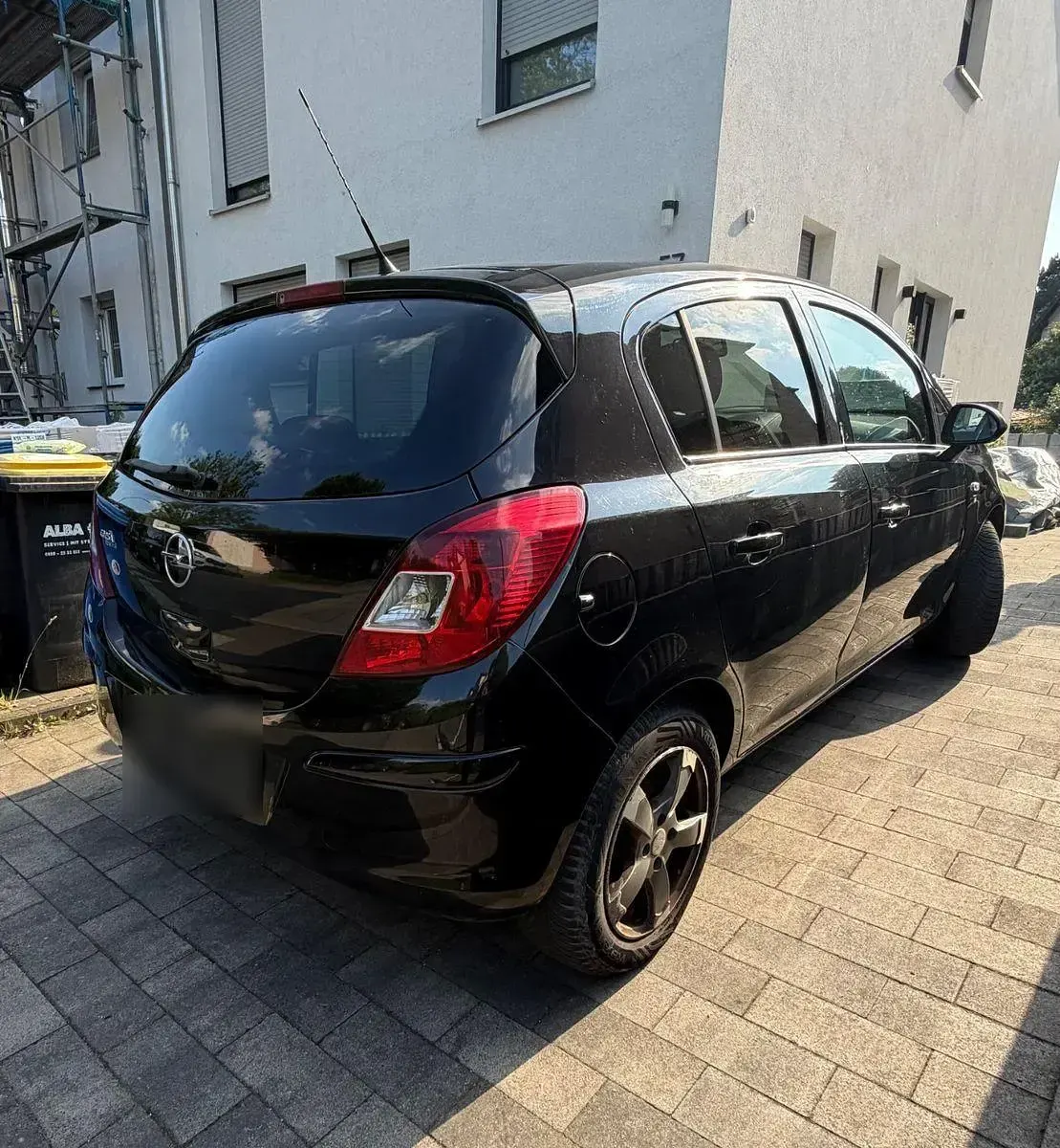 Gebraucht Opel Corsa Satellite 87 PS (63 kW) 2010 Schwarz Kleinwagen