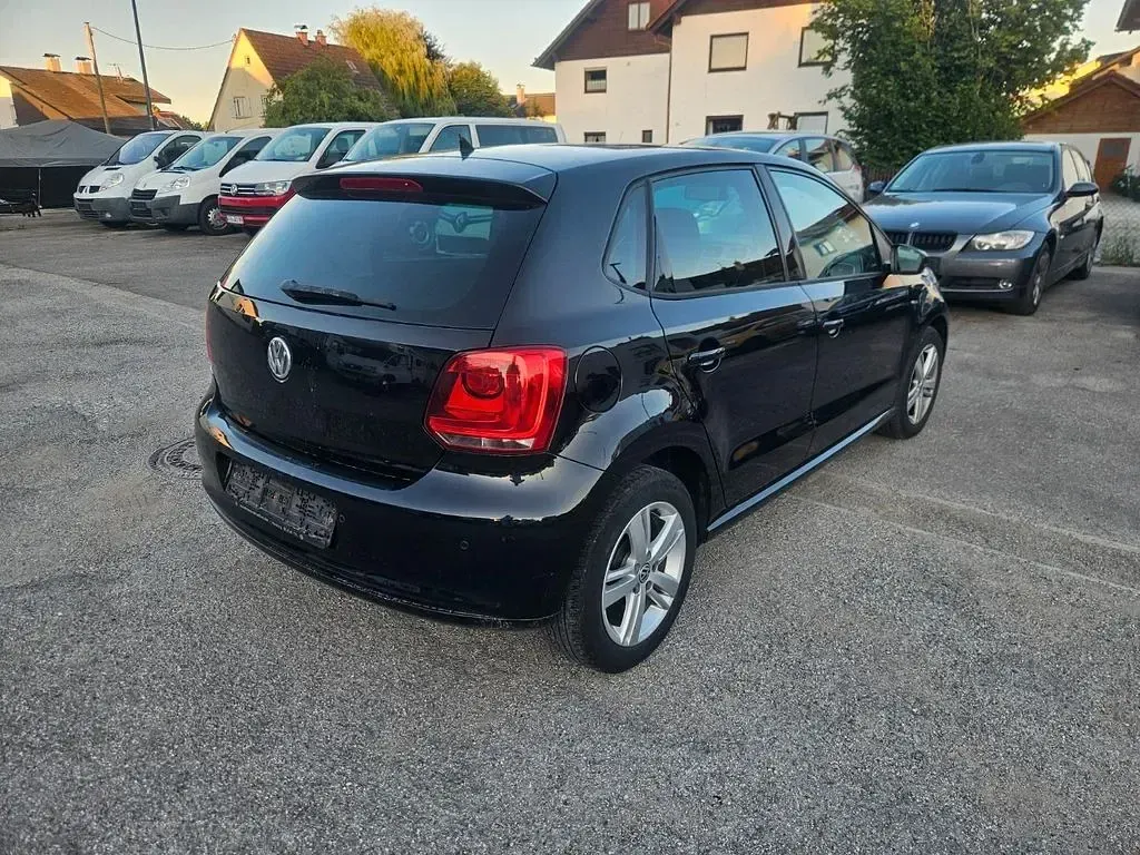 Gebraucht VW Polo Life 69 PS (50 kW) 2014 Schwarz Limousine
