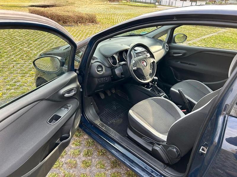 Usata Fiat Punto Evo 69 CV (50 kW) 2013 Blu Utilitaria