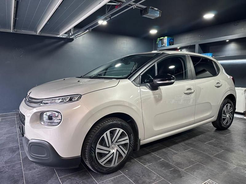 Gebraucht Citroën C3 Feel 82 PS (60 kW) 2019 Grau Limousine