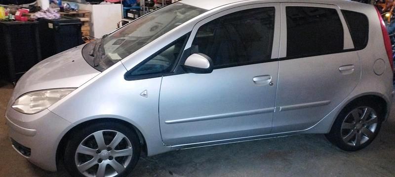 Gebraucht Mitsubishi Colt 75 PS (55 kW) 2007 Silber Kleinwagen