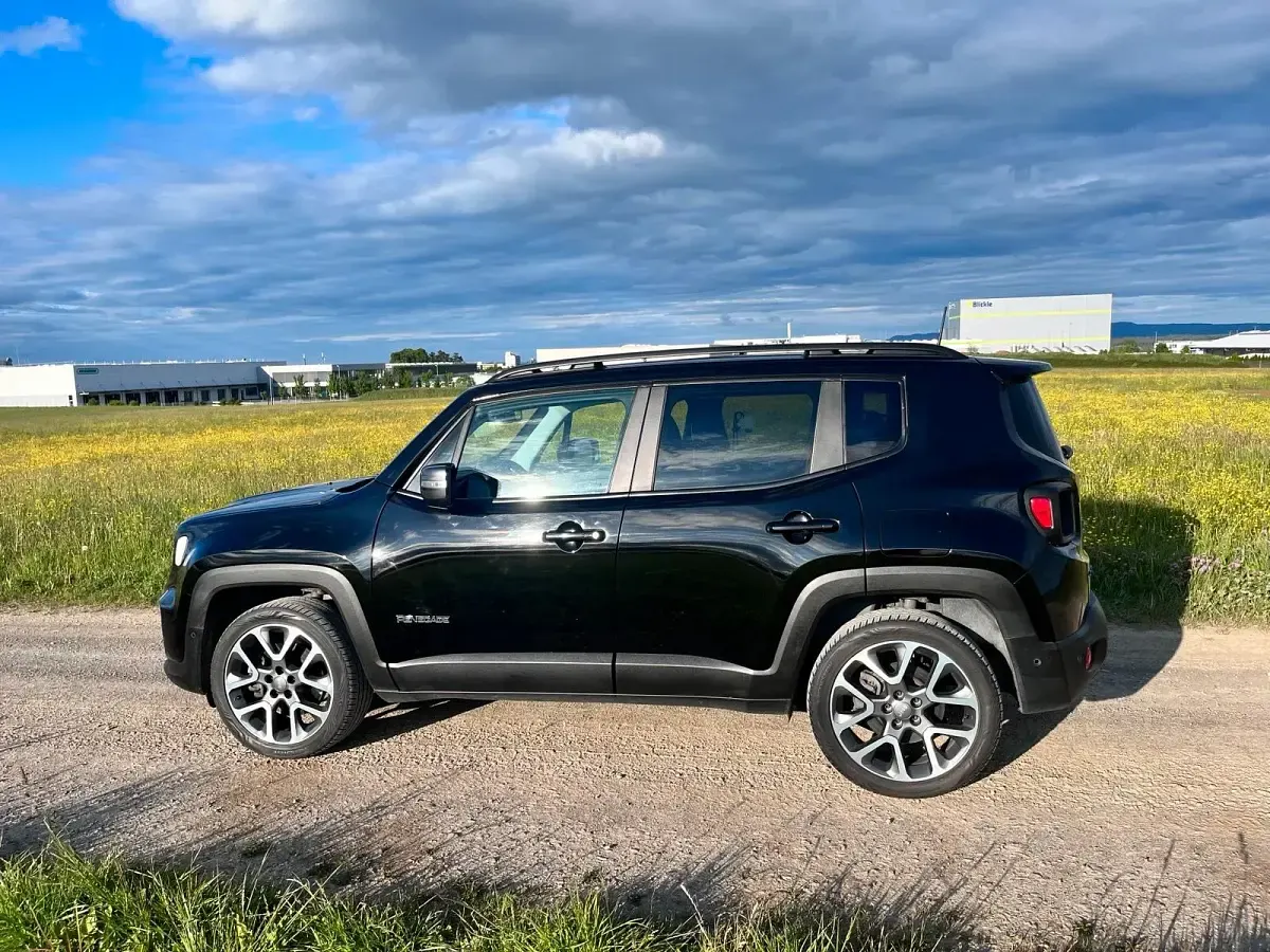 Gebraucht Jeep Renegade 240 PS (176 kW) 2022 Schwarz SUV
