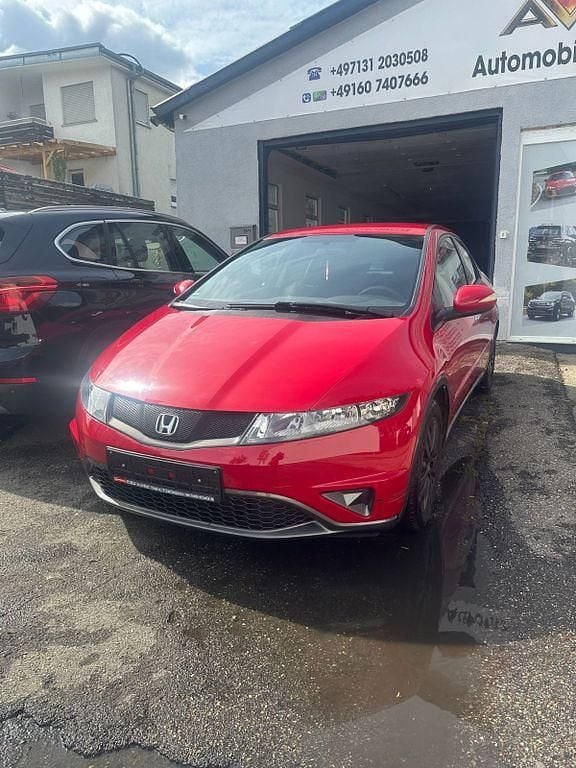 Rot Gebraucht 2011 Honda Civic Comfort Limousine | 6.000 € (Guter Preis) - Bild 1/4
