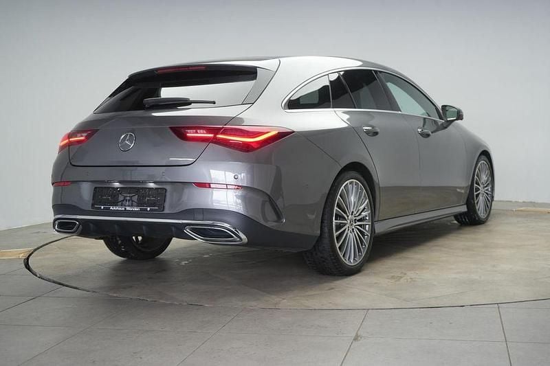 Gebraucht Mercedes CLA200 Shooting Brake Advanced 163 PS (119 kW) 2025 Grau Kombi