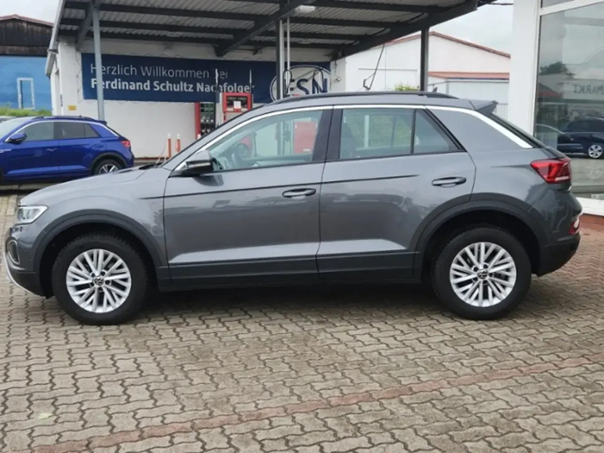 Gebraucht VW T-Roc Life 110 PS (80 kW) 2022 Grau SUV