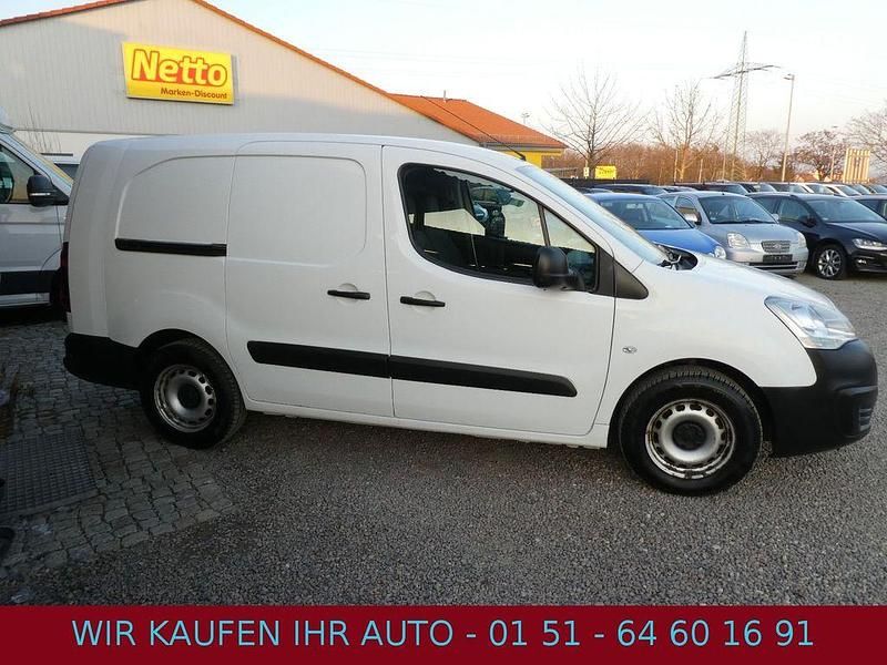 Gebraucht Peugeot Partner Avantage 99 PS (72 kW) 2016 Weiß Van / Kleinbus