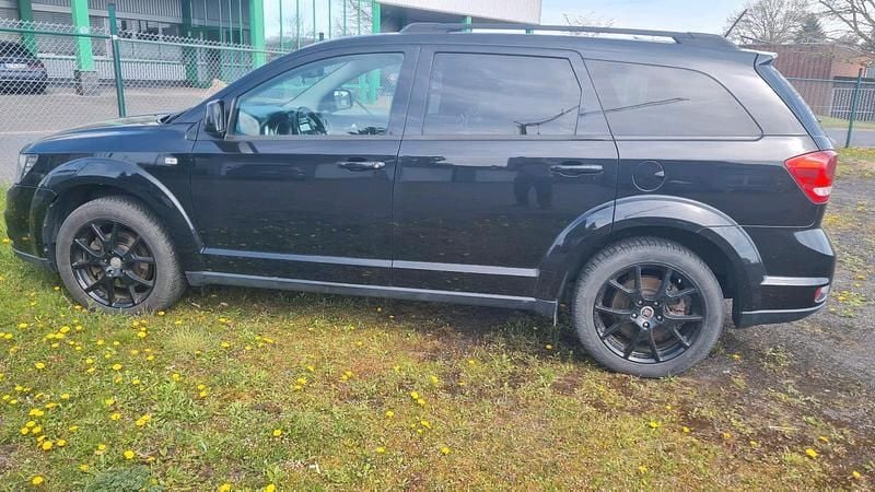 Usado Fiat Freemont Black Code 170 CV (125 kW) 2014 Negro SUV