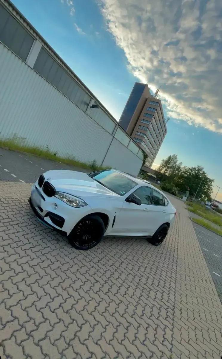 Gebraucht BMW X6 M50 M Performance 381 PS (280 kW) 2016 Weiß SUV