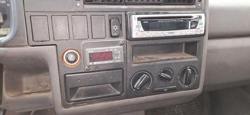 Gebraucht VW T4 102 PS (75 kW) 2000 Weiß Van