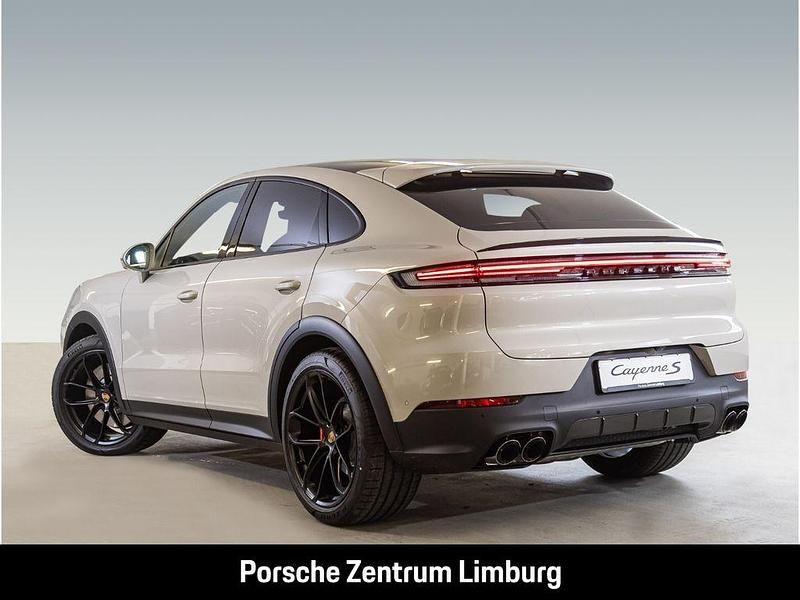 Gebraucht Porsche Cayenne S 475 PS (349 kW) 2025 Cashmerebeigemetallic SUV