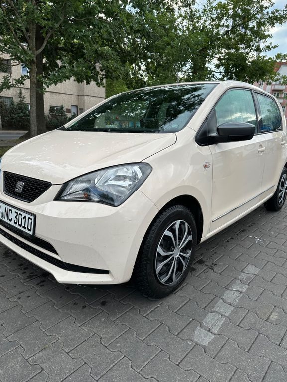 Beige Gebraucht 2016 Seat Mii Kleinwagen | 6.999 € (Guter Preis) - Bild 1/4