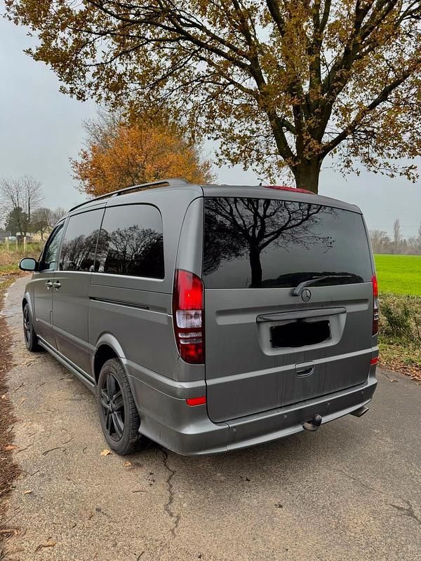 Schwarz Gebraucht 2008 Mercedes Viano Van / Kleinbus | 8.999 € (Superpreis) - Bild 1/4