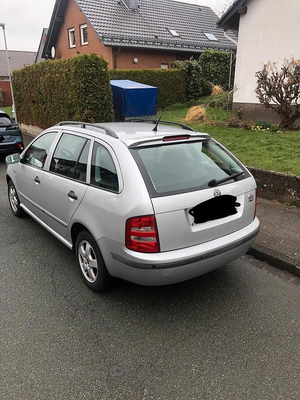 Gebraucht Skoda Fabia 100 PS (73 kW) 2001 Silber Kombi
