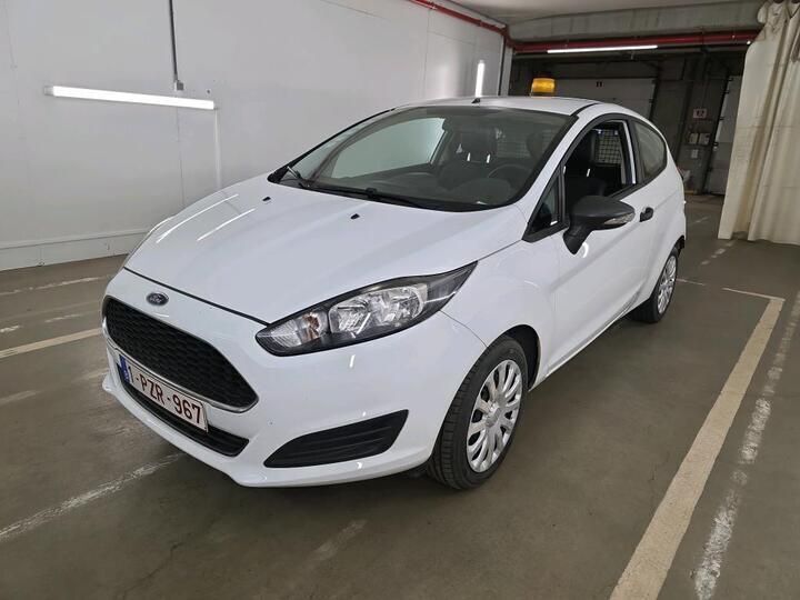 Weiß Gebraucht 2016 Ford Fiesta S Kleinwagen | 6.590 € (Fairer Preis) - Bild 1/4