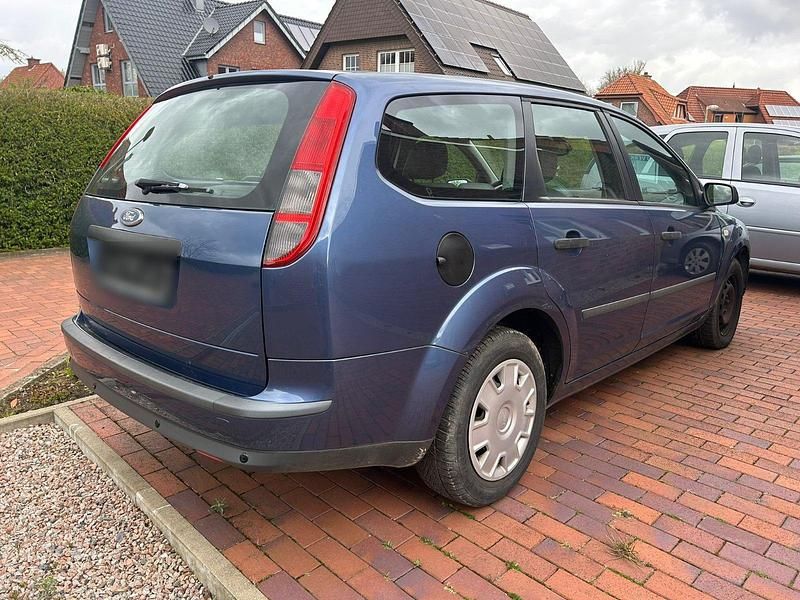 Gebraucht Ford Focus 125 PS (91 kW) 2006 Blau Kombi