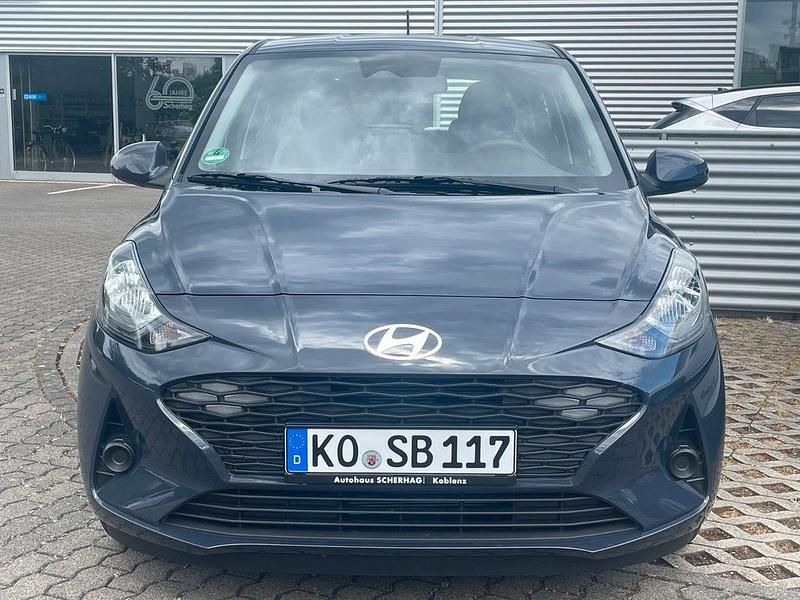 Gebraucht Hyundai i10 Select 63 PS (46 kW) 2025 Grau Kleinwagen