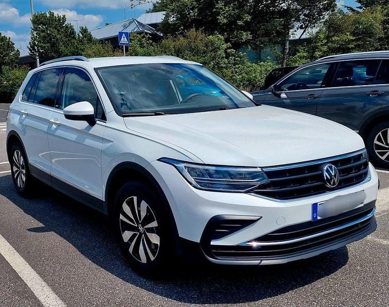 Weiß Gebraucht 2023 VW Tiguan Move SUV | 29.700 € (Fairer Preis) - Bild 1/4