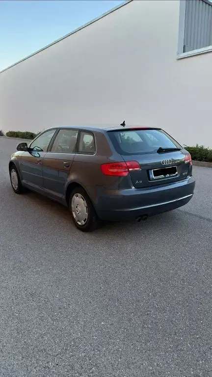 Gebraucht Audi A3 Sportback Sport 105 PS (77 kW) 2009 Schwarz Kleinwagen
