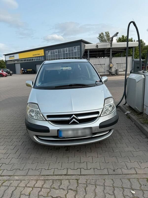 Silber Gebraucht 2006 Citroën C8 Van / Kleinbus | 2.000 € - Bild 1/4