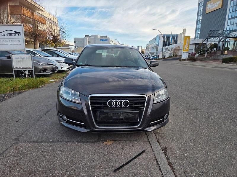 Grau Gebraucht 2012 Audi A3 S-Line Limousine | 3.999 € (Guter Preis) - Bild 1/4