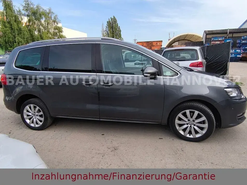 Gebraucht VW Sharan Highline 140 PS (102 kW) 2014 Grau Van / Kleinbus