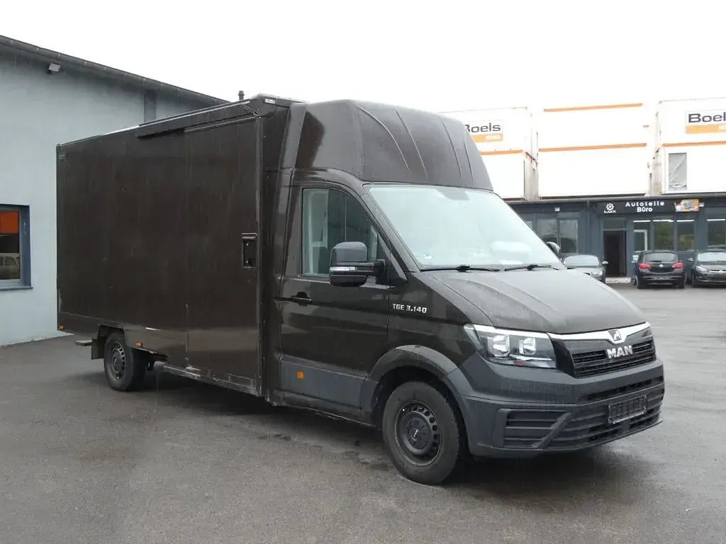 Gebraucht MAN TGE 140 PS (102 kW) 2020 Braun Van