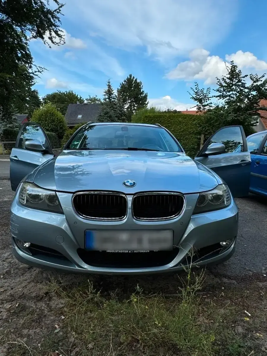 Brugt BMW 318 143 HK (105 kW) 2010 Blå Stationcar