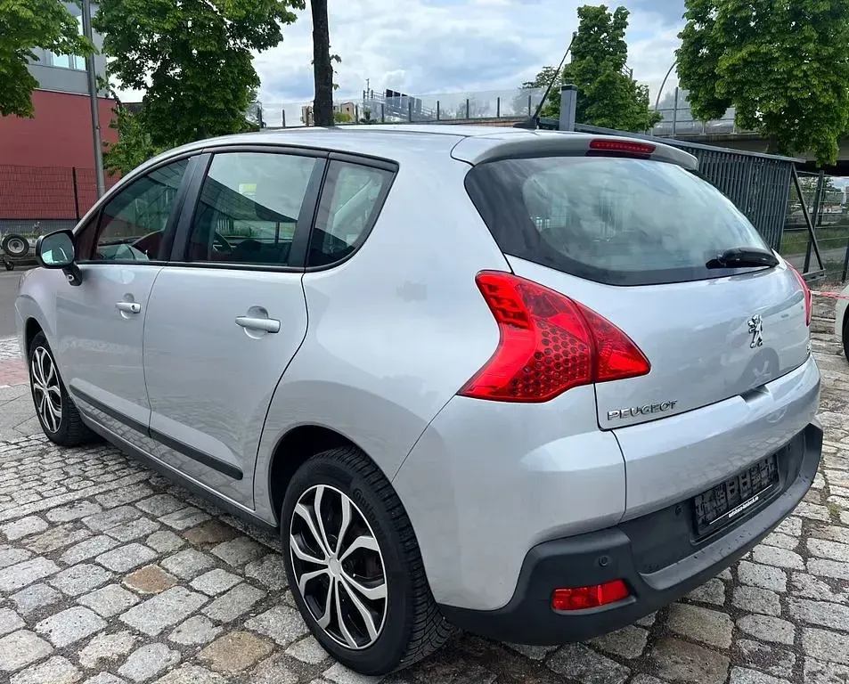 Gebraucht Peugeot 3008 Access 120 PS (88 kW) 2012 Kombi